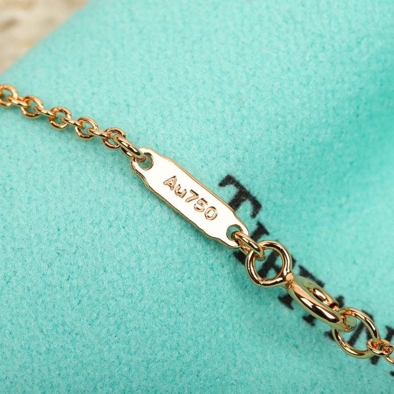 T*f*ny necklaces